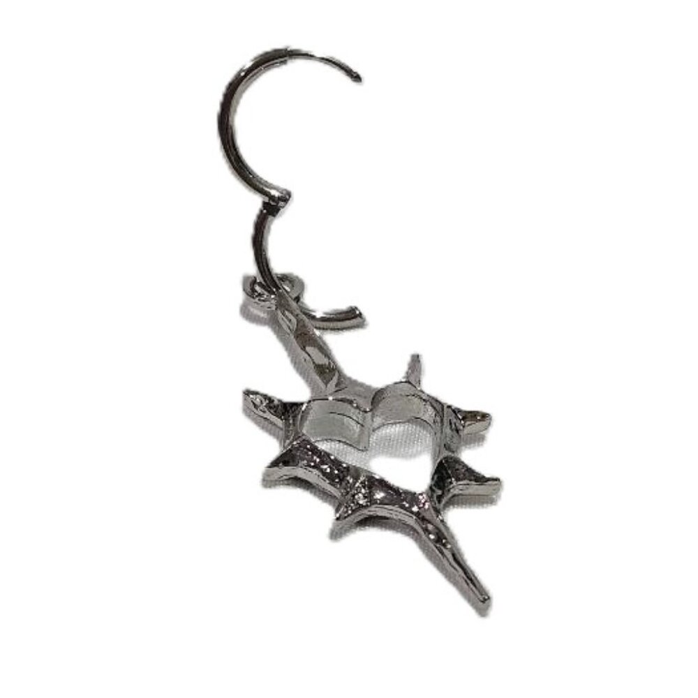 New GOTH SILVER HEART W ROSE BRIER THORNS DANGLE DROP EARRINGS  (NWOT) JEWELRY - Picture 4 of 4